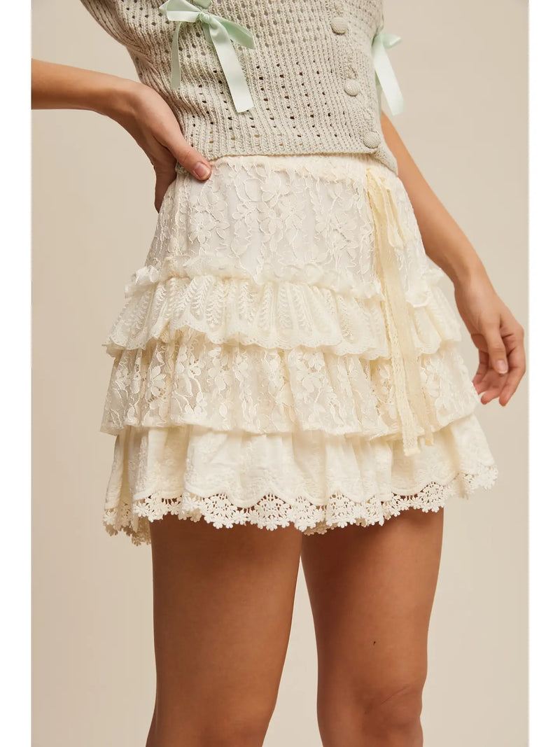 ivory dress shorts Glassworks London Boucle Long Tailored breathable fabric adds a touch of sophistication Women's White Velaine Shorts Ivory