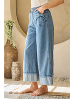 Wide Leg Cropped Bow Pocket Jeans