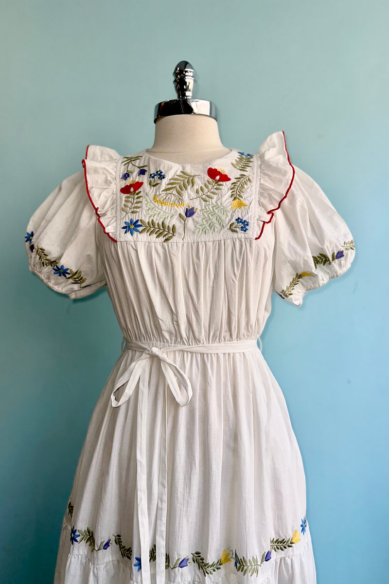 Final Sale Embroidered Cotton Maxi Dress in White Small
