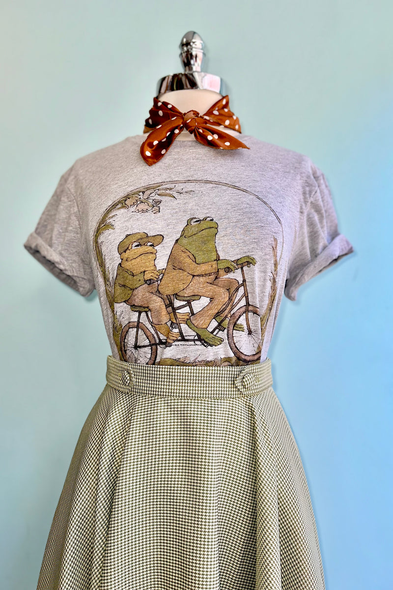 Frog and Toad T-Shirt in Grey