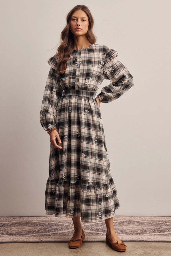 Black Plaid Flower Embroidered Maxi Dress – Modern Millie