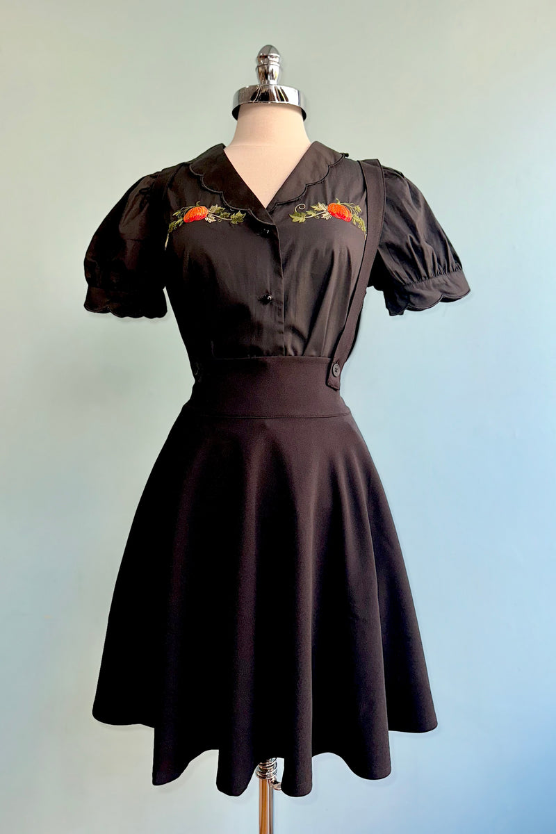 Black Pumpkin Embroidery Puff Sleeve Blouse
