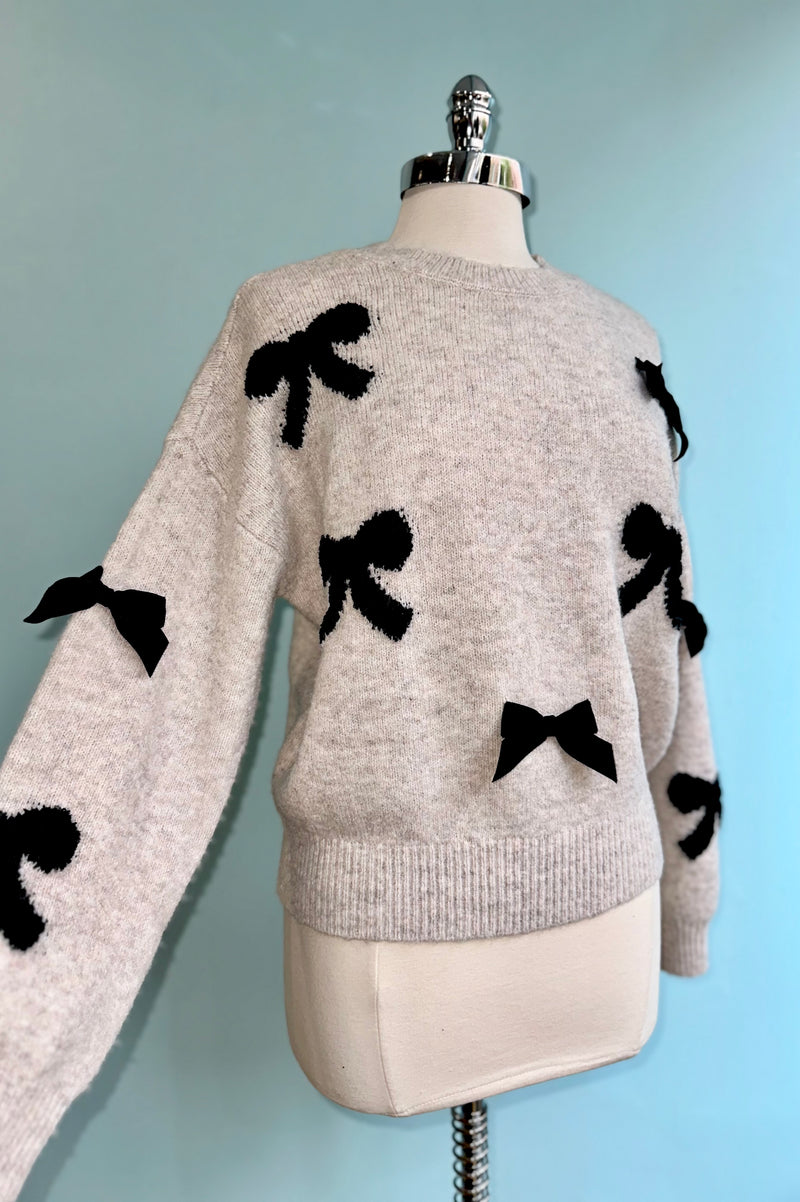 Bow Pullover Sweater in Oatmeal