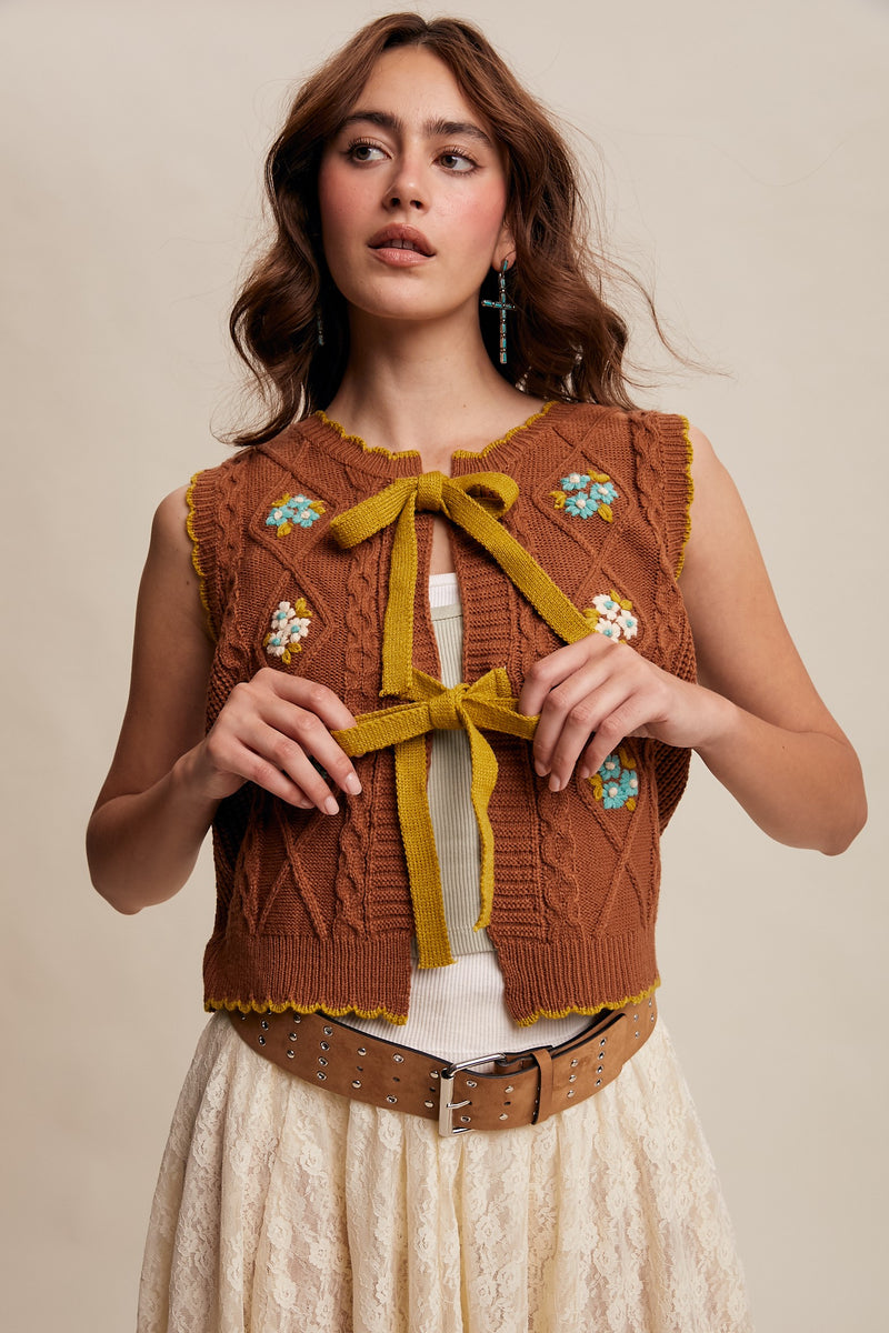 Loose Embroidered Knit Vest in Pecan