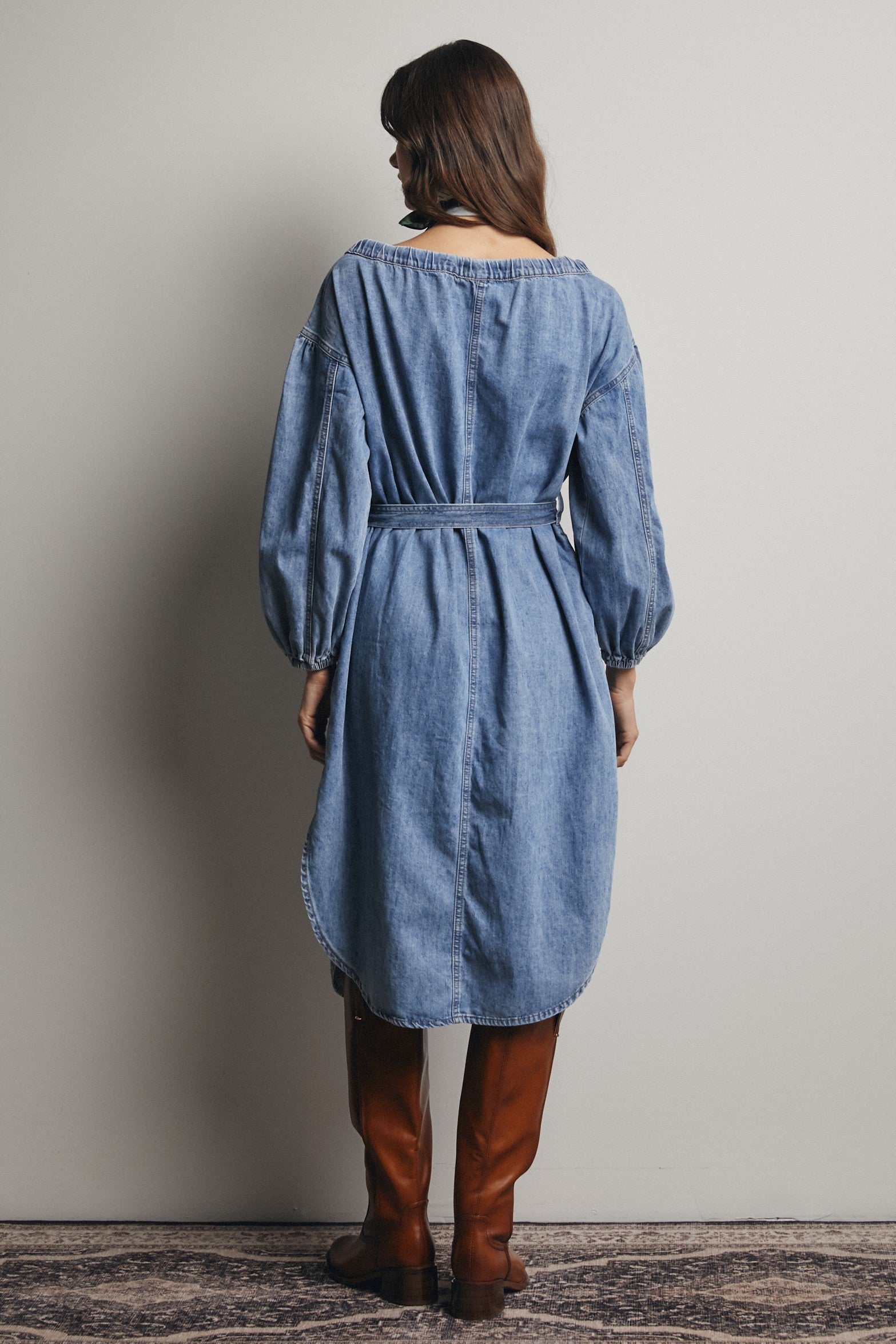 Off-The-Shoulder Belted Denim Midi Dress X-Large Off-The-Shoulder Belted Denim Midi Dress X-Large