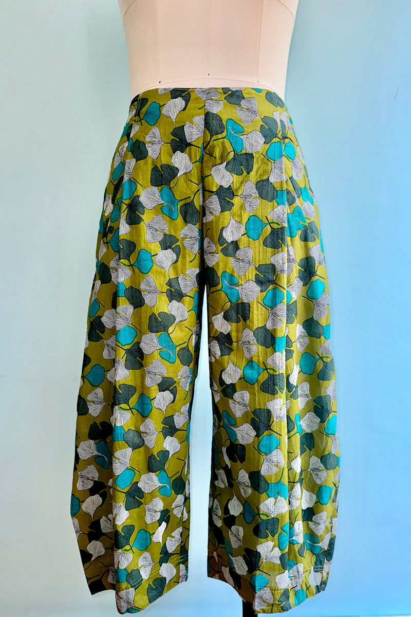 Olive Gingko Print Wide Leg Cropped Pants by Apsara