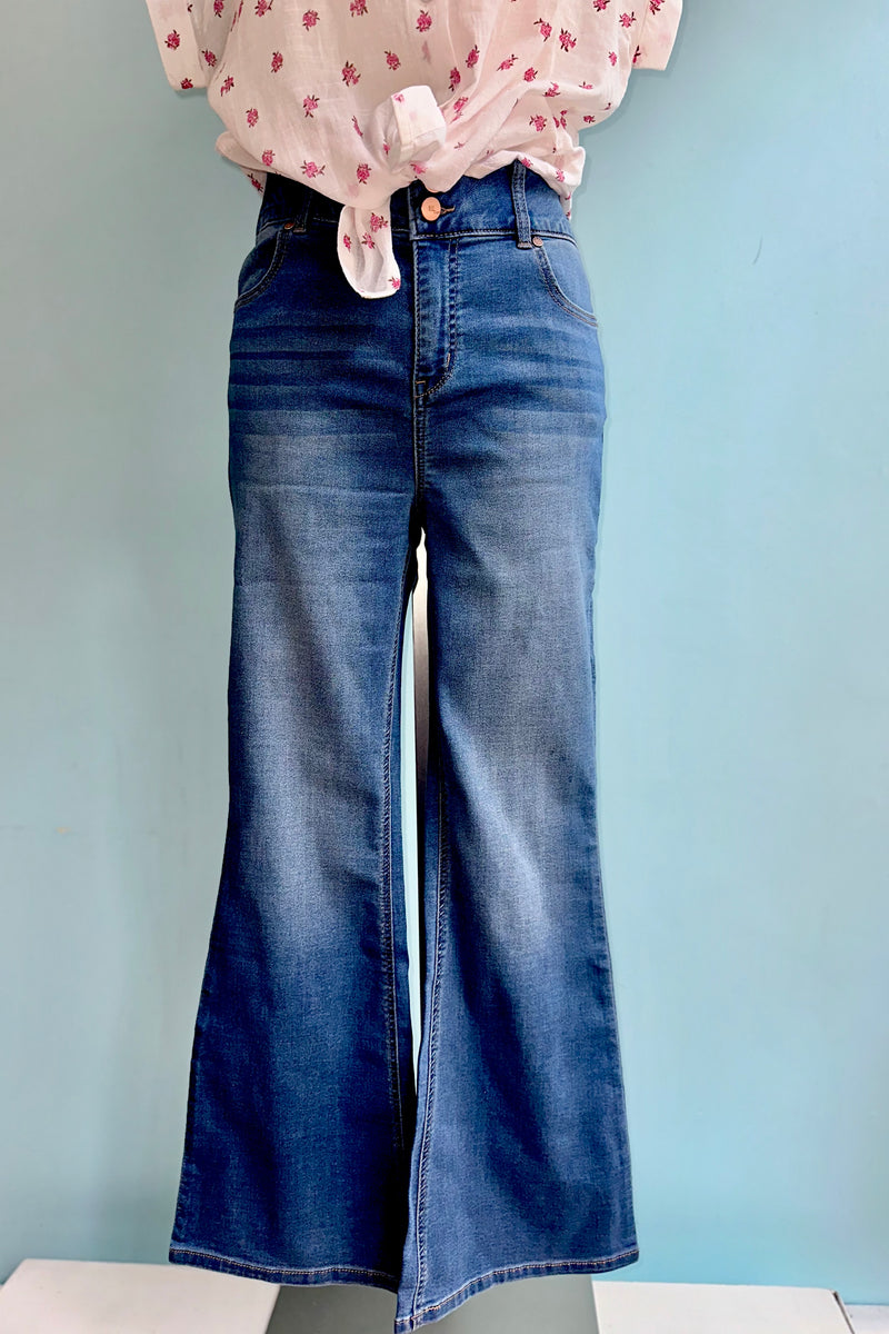 Medium Wash Petite 29
