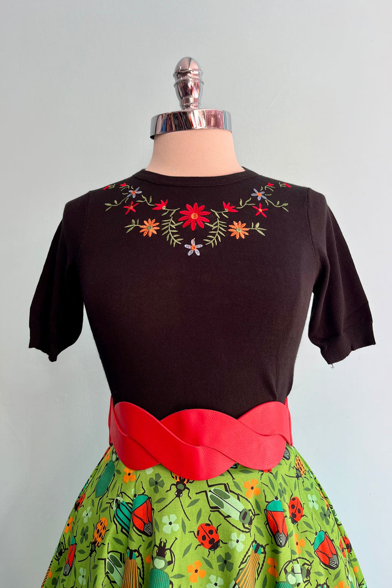 Black Embroidered Daisy Short Sleeve Sweater
