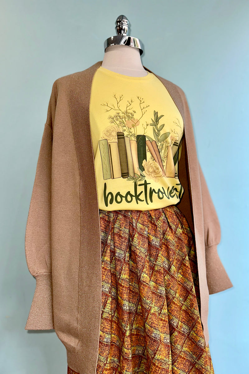 Booktrovert T-Shirt in Yellow