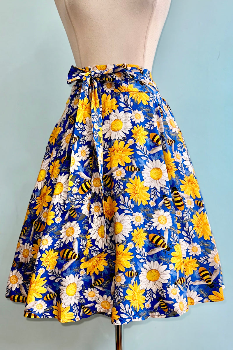 Daisies and Bees Clara Skirt by Miss Lulo