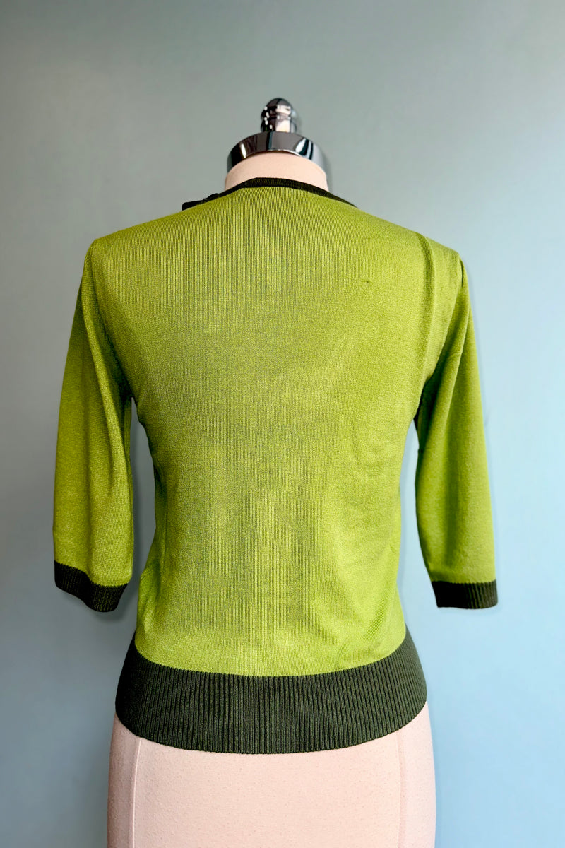 Green V-Pattern Knit Pullover Sweater by Voodoo Vixen