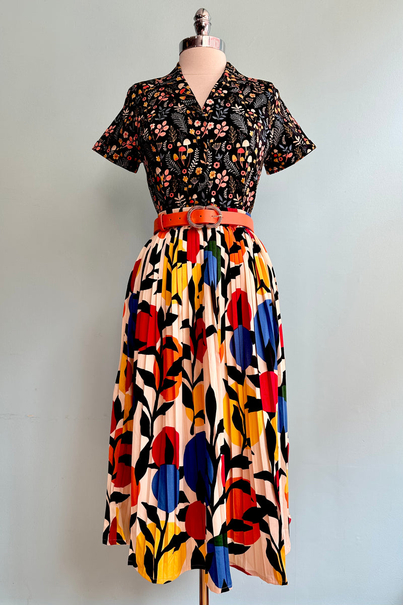 Leaf Print Pleated Midi Skirt by Compania Fantasica