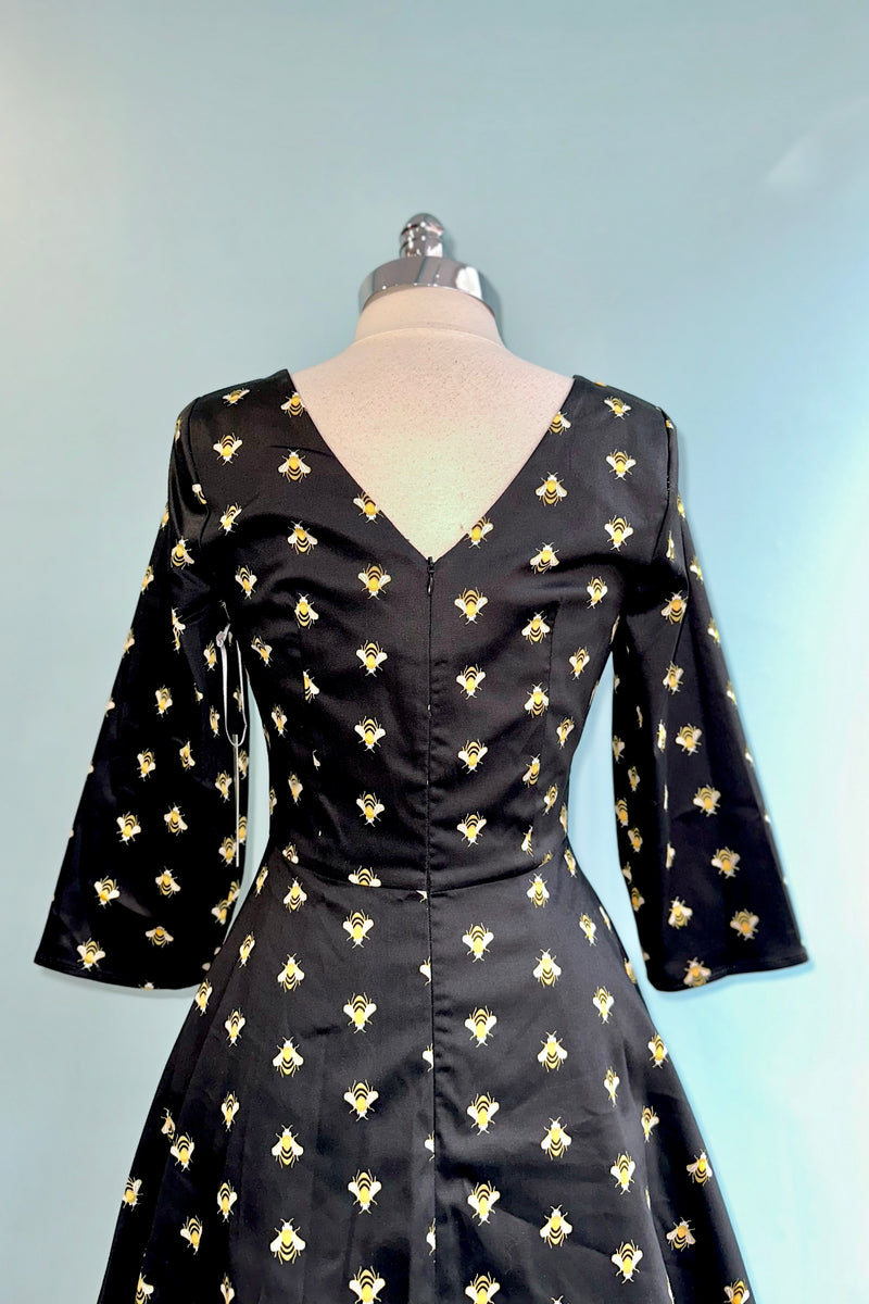 Black Bee Print 3/4 Sleeve Rounded Neck Dress by Eva Rose Black Bee Print 3/4 Sleeve Rounded Neck Dress by Eva Rose