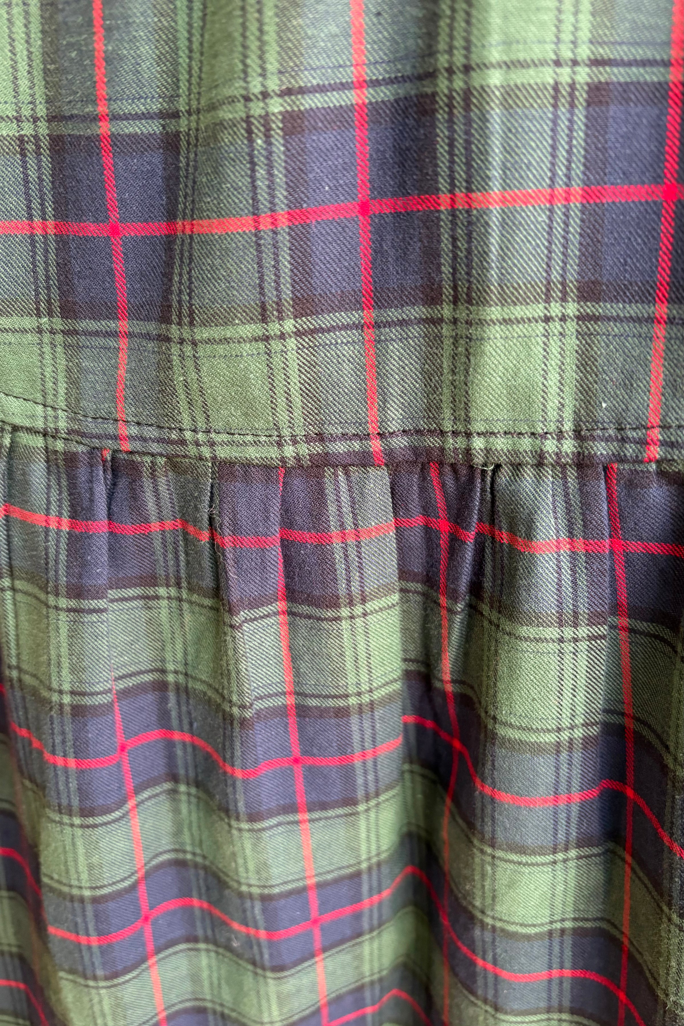 Green Plaid Lace Detail Smocked Maxi Dress Medium Green Plaid Lace Detail Smocked Maxi Dress Medium