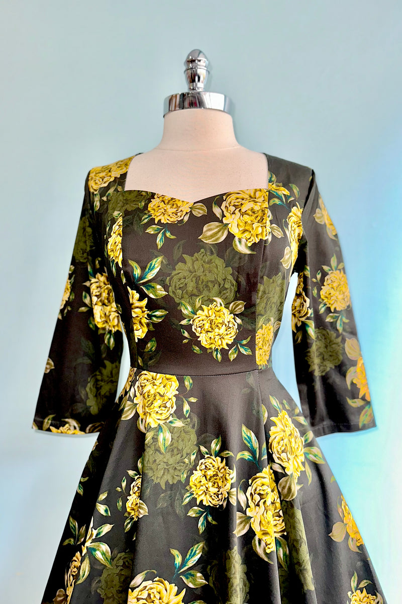 Black and Gold Floral Inez Dress by Hearts & Roses London