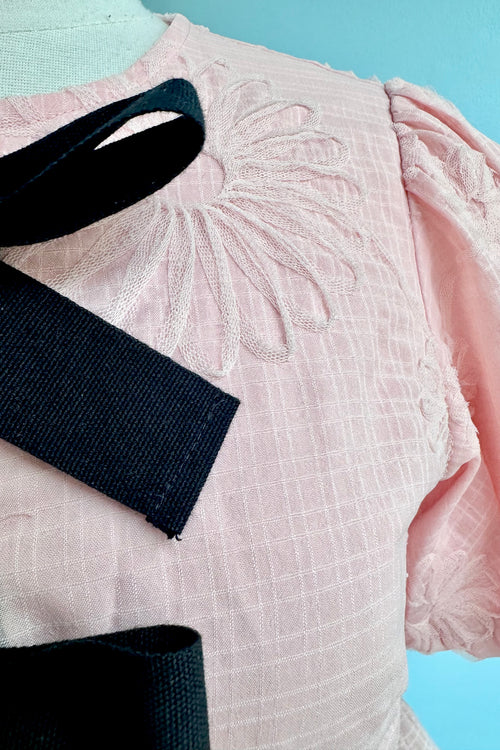 Bow Tie Floral Puff Sleeve Top in Pink