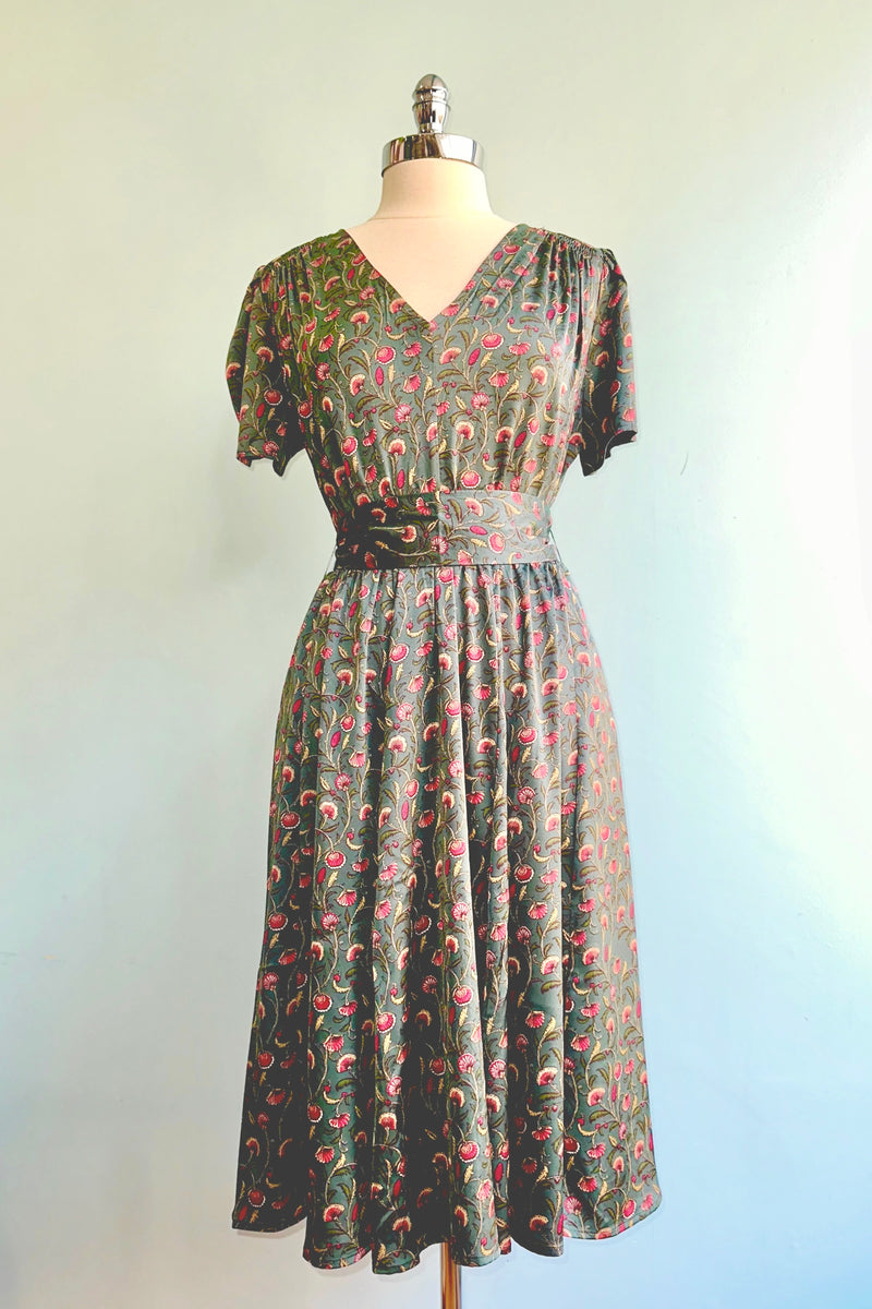 Art Nouveau Green and Pink Puff Sleeve Dress