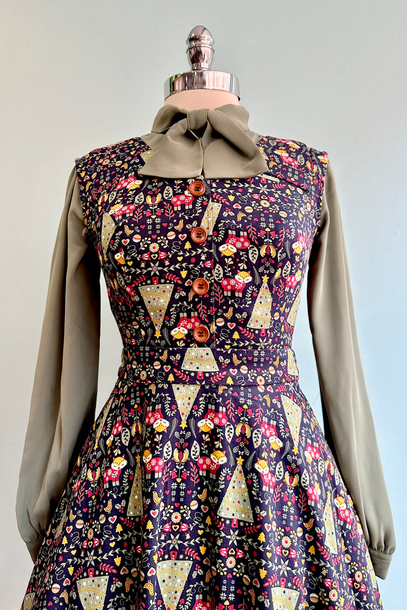 Heritage Scandi Holiday Dress in Navy by Banned – Modern Millie