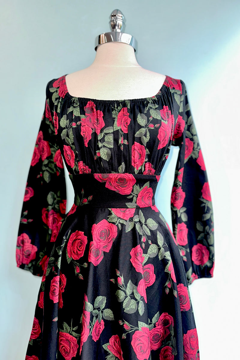 Banned - Mina Romantic Roses Swing Flare dress - S - Black Banned - Mina Romantic Roses Swing Flare dress - S - Black