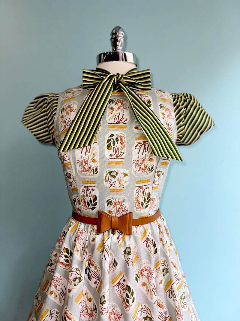 Jars of Bugs Vintage Dress by Retrolicious