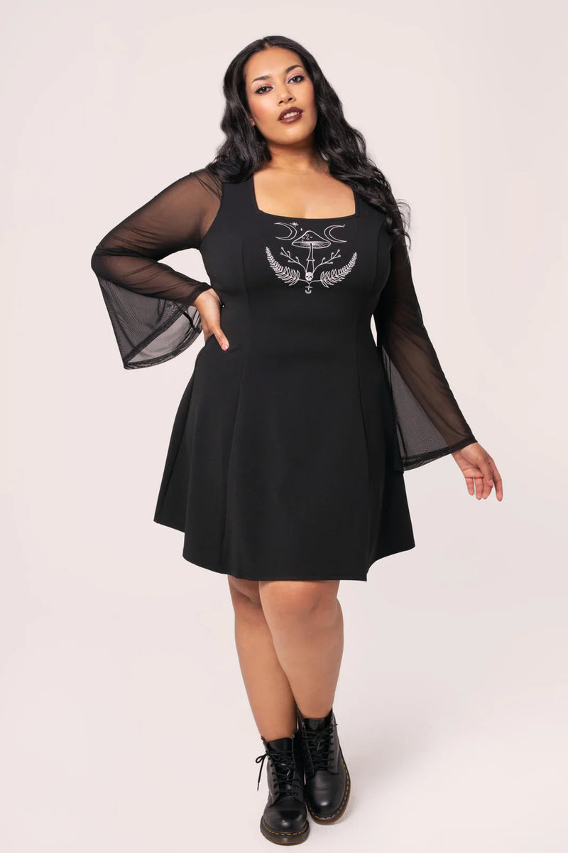 Bell Sleeve Russula Dress by Hell Bunny