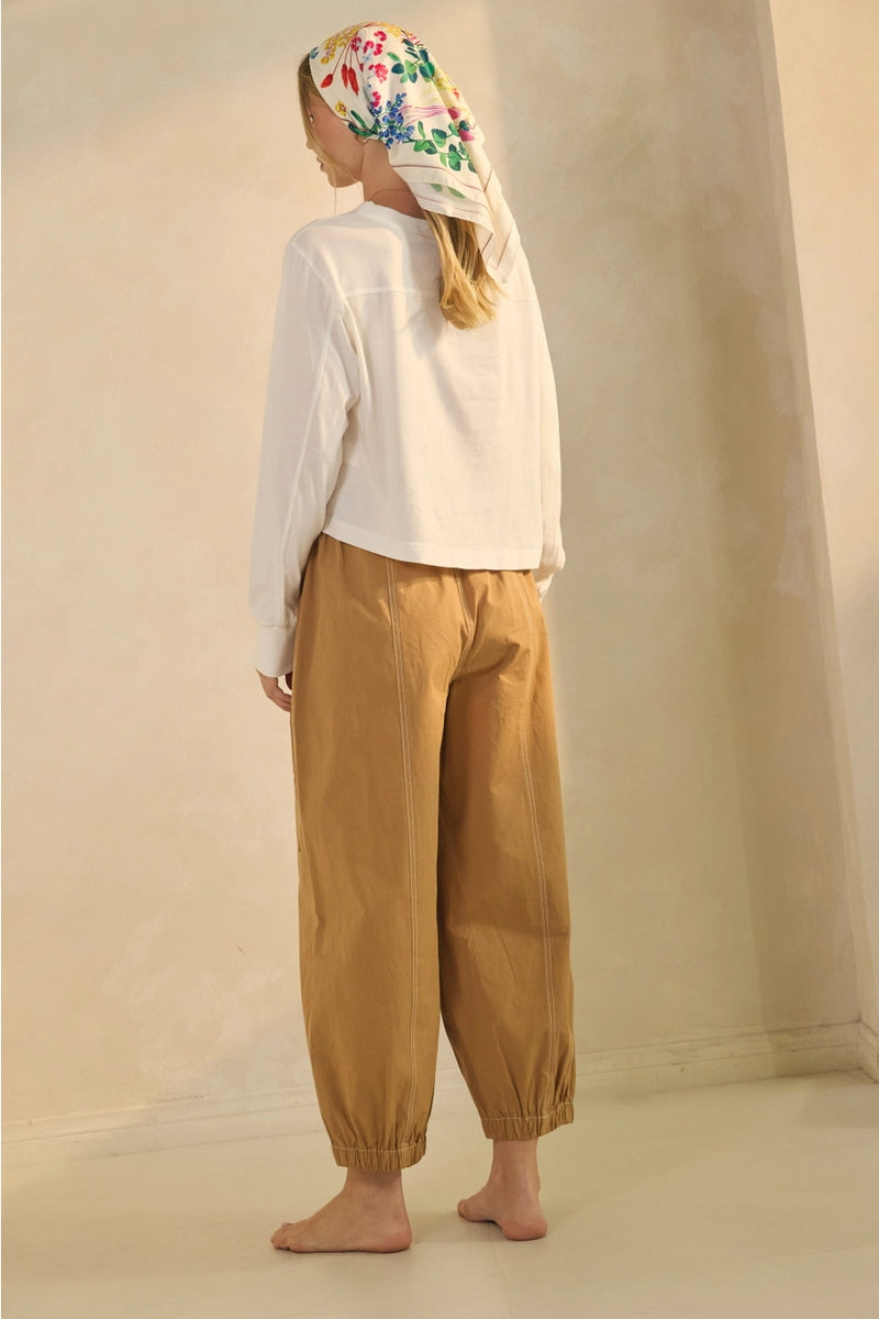 Applique Cropped Pants in Camel