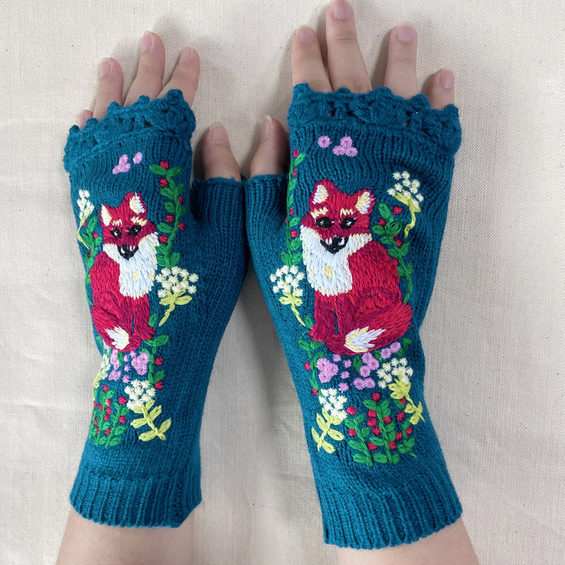 Embroidered Fox Fingerless Gloves – Modern Millie