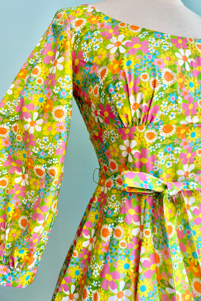 60's Mod Floral Jeanette Dress by Heart of Haute – Modern Millie