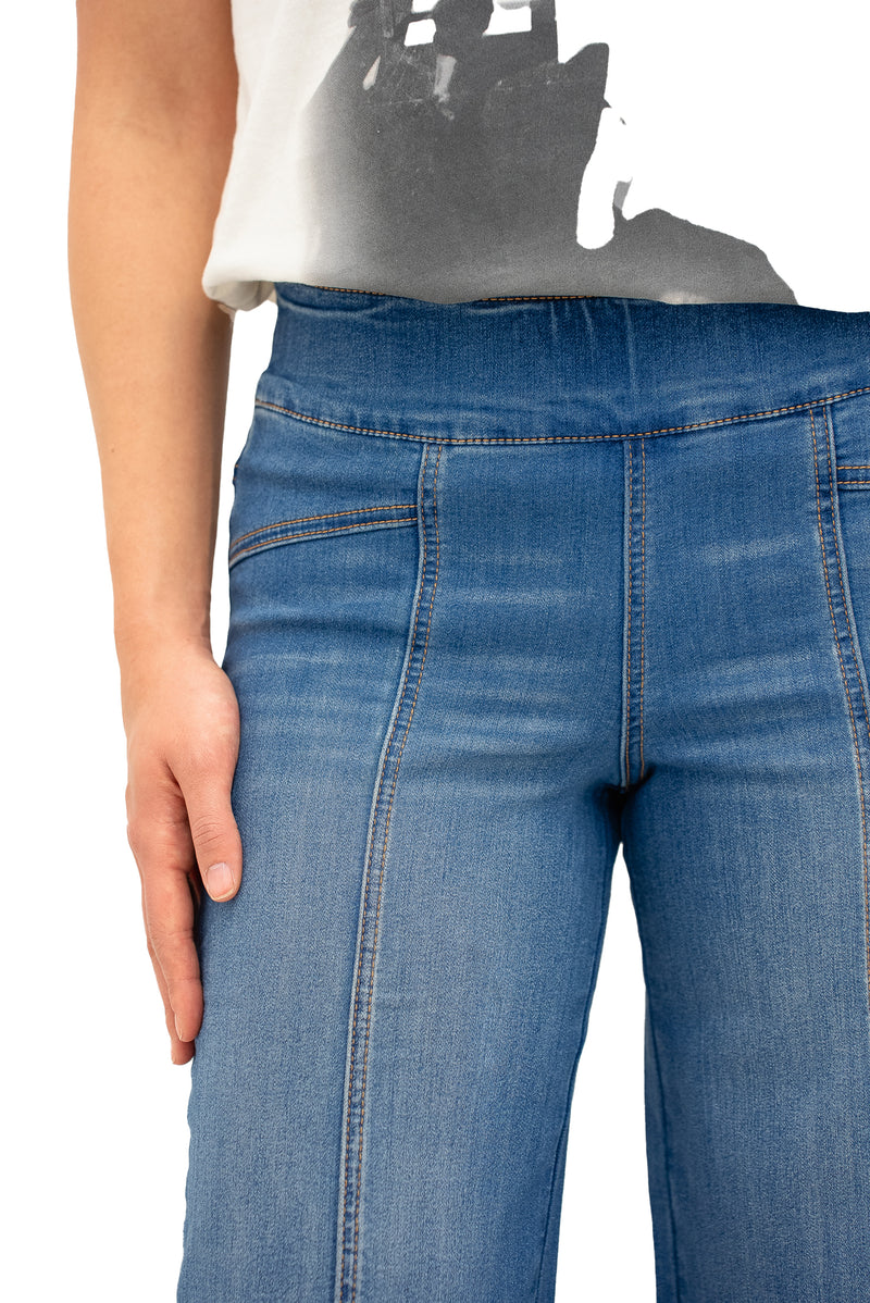 30" Pull On Wide Leg Jeans in Medium Wash by 1822 Denim