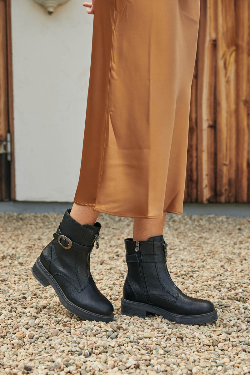 Vozlyn Ankle Boots in Black by Blowfish