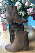 FINAL SALE Texan Ankle Boots in Tan by Chelsea Crew
